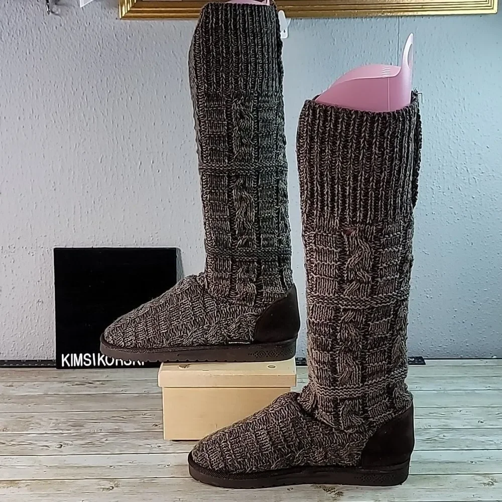 Mukluks Muk Luks Shelly Sweater Cardigan Knit Boots‎ Size 8 Brown Heathered